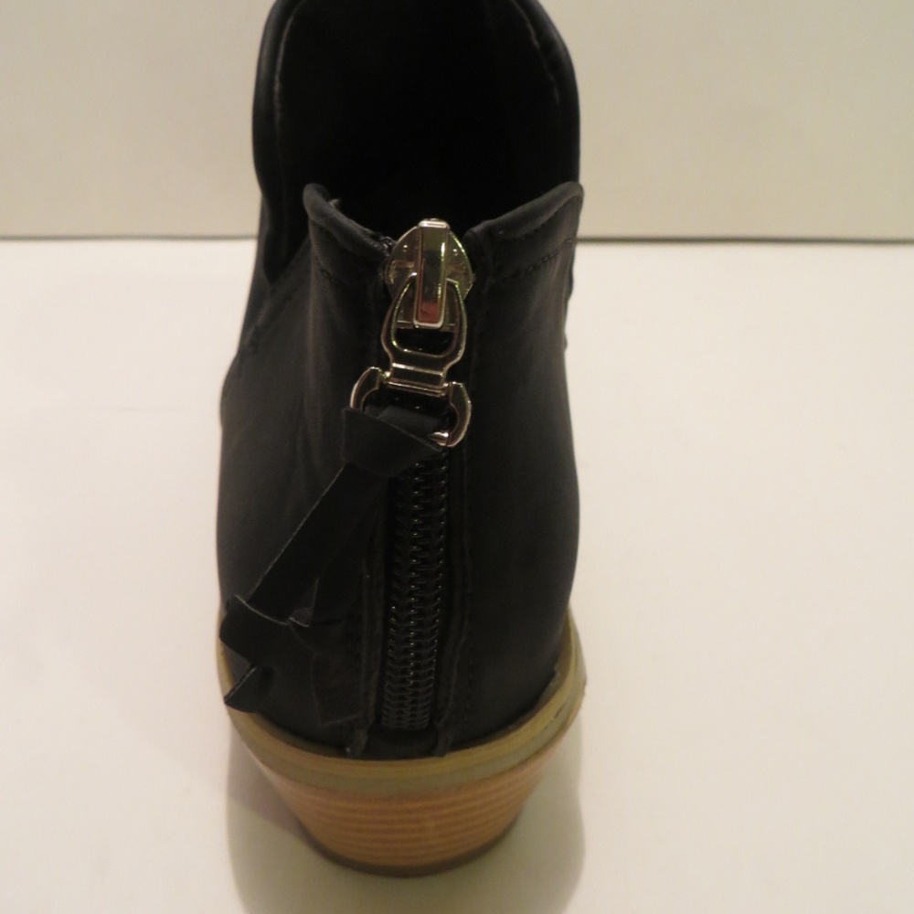 BLACK VEGAN   BOOTIES - Picture 4 of 4